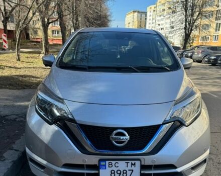 Серый Ниссан Ноут, объемом двигателя 1.2 л и пробегом 103 тыс. км за 11700 $, фото 2 на Automoto.ua