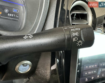Сірий Ніссан Ноут, об'ємом двигуна 1.2 л та пробігом 68 тис. км за 12500 $, фото 27 на Automoto.ua