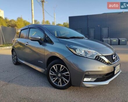 Серый Ниссан Ноут, объемом двигателя 1.2 л и пробегом 53 тыс. км за 13700 $, фото 4 на Automoto.ua