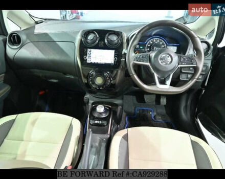 Сірий Ніссан Ноут, об'ємом двигуна 1.2 л та пробігом 31 тис. км за 12000 $, фото 46 на Automoto.ua