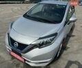 Серый Ниссан Ноут, объемом двигателя 1.2 л и пробегом 94 тыс. км за 12900 $, фото 2 на Automoto.ua