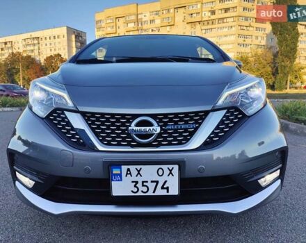 Серый Ниссан Ноут, объемом двигателя 1.2 л и пробегом 53 тыс. км за 13700 $, фото 3 на Automoto.ua