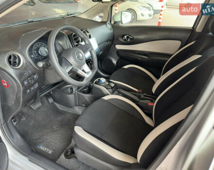 Сірий Ніссан Ноут, об'ємом двигуна 1.2 л та пробігом 68 тис. км за 12500 $, фото 31 на Automoto.ua