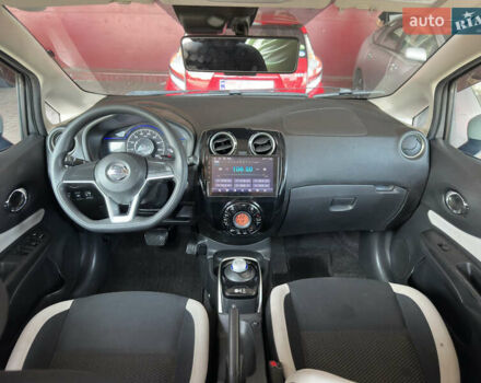 Сірий Ніссан Ноут, об'ємом двигуна 1.2 л та пробігом 68 тис. км за 12500 $, фото 14 на Automoto.ua