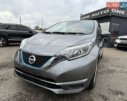 Сірий Ніссан Ноут, об'ємом двигуна 1.2 л та пробігом 61 тис. км за 13190 $, фото 7 на Automoto.ua