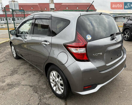 Сірий Ніссан Ноут, об'ємом двигуна 1.2 л та пробігом 61 тис. км за 13190 $, фото 5 на Automoto.ua