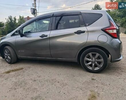 Сірий Ніссан Ноут, об'ємом двигуна 0 л та пробігом 51 тис. км за 13800 $, фото 6 на Automoto.ua