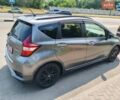 Серый Ниссан Ноут, объемом двигателя 1.2 л и пробегом 49 тыс. км за 13600 $, фото 3 на Automoto.ua