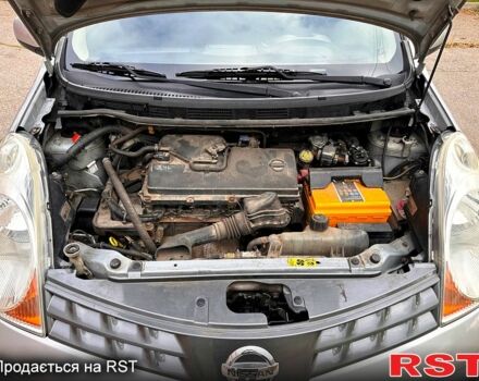 Серый Ниссан Ноут, объемом двигателя 1.4 л и пробегом 209 тыс. км за 5000 $, фото 4 на Automoto.ua