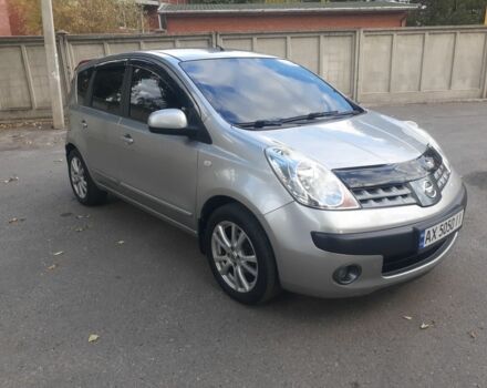 Серый Ниссан Ноут, объемом двигателя 1.5 л и пробегом 195 тыс. км за 5500 $, фото 1 на Automoto.ua