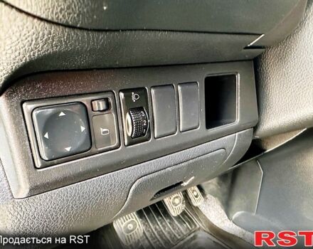 Серый Ниссан Ноут, объемом двигателя 1.4 л и пробегом 209 тыс. км за 5000 $, фото 8 на Automoto.ua