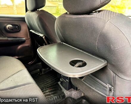 Серый Ниссан Ноут, объемом двигателя 1.4 л и пробегом 209 тыс. км за 5000 $, фото 13 на Automoto.ua