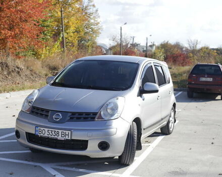 Серый Ниссан Ноут, объемом двигателя 1.4 л и пробегом 158 тыс. км за 5399 $, фото 2 на Automoto.ua
