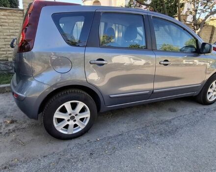 Серый Ниссан Ноут, объемом двигателя 1.6 л и пробегом 159 тыс. км за 6600 $, фото 3 на Automoto.ua