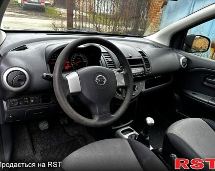 Сірий Ніссан Ноут, об'ємом двигуна 1.4 л та пробігом 210 тис. км за 6500 $, фото 1 на Automoto.ua
