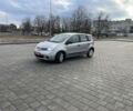 Сірий Ніссан Ноут, об'ємом двигуна 1.4 л та пробігом 216 тис. км за 5200 $, фото 1 на Automoto.ua