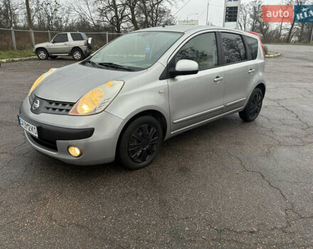 Сірий Ніссан Ноут, об'ємом двигуна 1.6 л та пробігом 131 тис. км за 6200 $, фото 1 на Automoto.ua