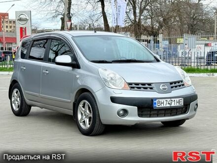 Сірий Ніссан Ноут, об'ємом двигуна 1.6 л та пробігом 197 тис. км за 4700 $, фото 1 на Automoto.ua