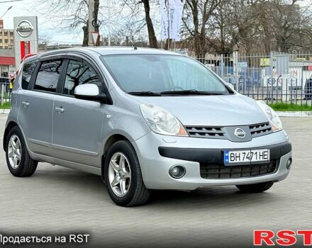Серый Ниссан Ноут, объемом двигателя 1.6 л и пробегом 197 тыс. км за 4700 $, фото 1 на Automoto.ua
