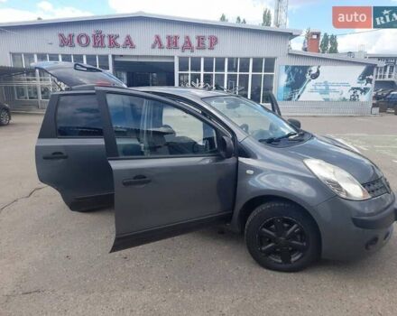 Сірий Ніссан Ноут, об'ємом двигуна 1.4 л та пробігом 240 тис. км за 5000 $, фото 1 на Automoto.ua