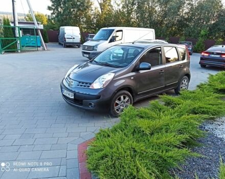 Сірий Ніссан Ноут, об'ємом двигуна 1.6 л та пробігом 185 тис. км за 6000 $, фото 1 на Automoto.ua