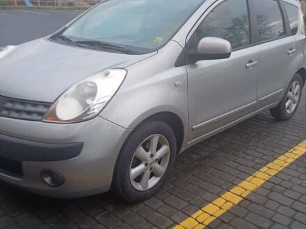 Серый Ниссан Ноут, объемом двигателя 1.4 л и пробегом 178 тыс. км за 4500 $, фото 1 на Automoto.ua