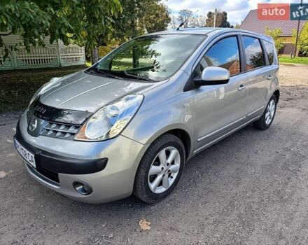 Сірий Ніссан Ноут, об'ємом двигуна 1.4 л та пробігом 145 тис. км за 4999 $, фото 1 на Automoto.ua