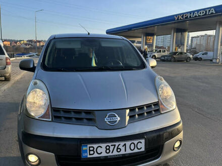 Серый Ниссан Ноут, объемом двигателя 1.6 л и пробегом 311 тыс. км за 5100 $, фото 1 на Automoto.ua