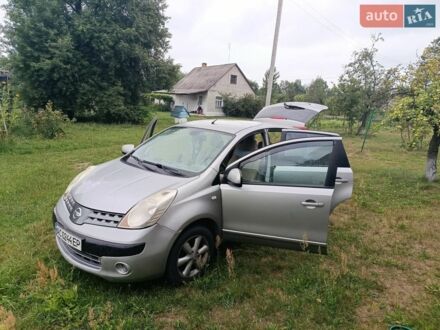Сірий Ніссан Ноут, об'ємом двигуна 1.6 л та пробігом 222 тис. км за 5500 $, фото 1 на Automoto.ua