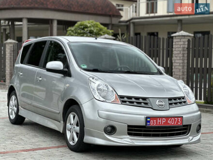 Серый Ниссан Ноут, объемом двигателя 1.6 л и пробегом 185 тыс. км за 6500 $, фото 1 на Automoto.ua