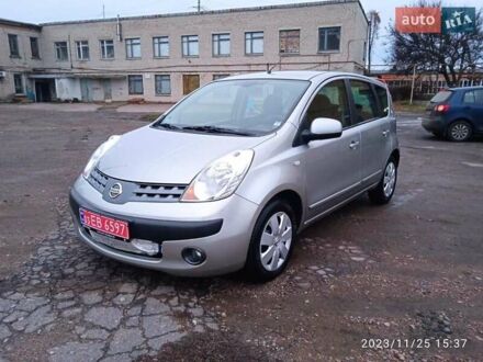 Сірий Ніссан Ноут, об'ємом двигуна 1.39 л та пробігом 248 тис. км за 4100 $, фото 1 на Automoto.ua