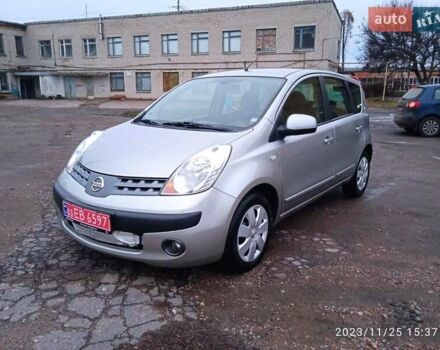 Сірий Ніссан Ноут, об'ємом двигуна 1.39 л та пробігом 248 тис. км за 4100 $, фото 1 на Automoto.ua