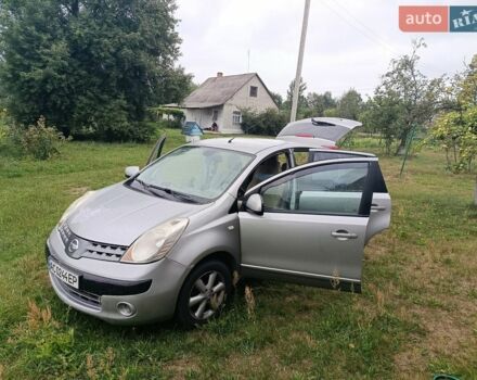 Сірий Ніссан Ноут, об'ємом двигуна 1.6 л та пробігом 222 тис. км за 5500 $, фото 1 на Automoto.ua