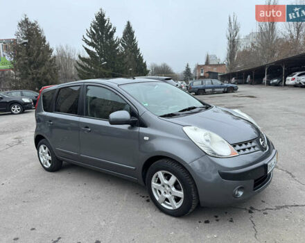 Сірий Ніссан Ноут, об'ємом двигуна 1.6 л та пробігом 168 тис. км за 6750 $, фото 1 на Automoto.ua