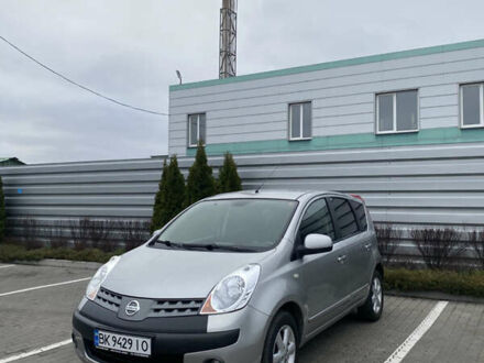Серый Ниссан Ноут, объемом двигателя 1.6 л и пробегом 214 тыс. км за 5200 $, фото 1 на Automoto.ua