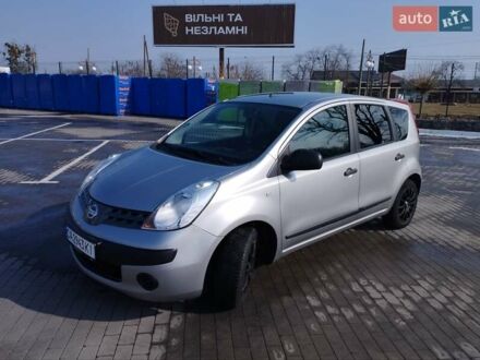 Ниссан Ноут 2006 в Умани на Automoto.ua Серый Ниссан Ноут, объемом двигателя 1.4 л и пробегом 197 тыс. км за 4950 $, фото 1 на Automoto.ua