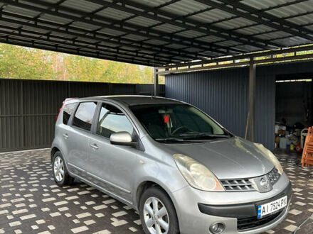 Серый Ниссан Ноут, объемом двигателя 1.6 л и пробегом 192 тыс. км за 5700 $, фото 1 на Automoto.ua