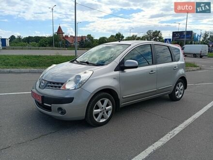 Сірий Ніссан Ноут, об'ємом двигуна 1.6 л та пробігом 212 тис. км за 4900 $, фото 1 на Automoto.ua