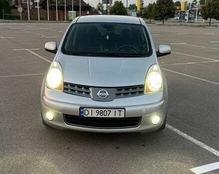 Сірий Ніссан Ноут, об'ємом двигуна 1.6 л та пробігом 216 тис. км за 6300 $, фото 1 на Automoto.ua