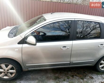 Сірий Ніссан Ноут, об'ємом двигуна 1.6 л та пробігом 171 тис. км за 6300 $, фото 1 на Automoto.ua