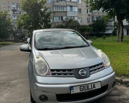 Сірий Ніссан Ноут, об'ємом двигуна 1.6 л та пробігом 255 тис. км за 6200 $, фото 1 на Automoto.ua
