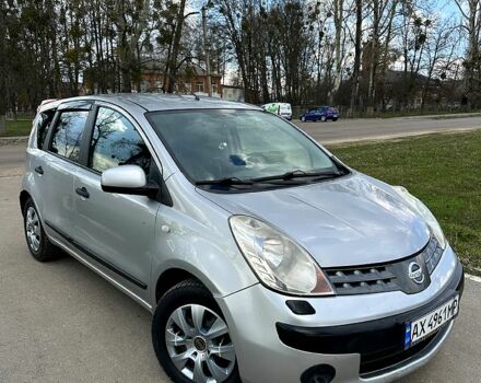 Серый Ниссан Ноут, объемом двигателя 1.4 л и пробегом 190 тыс. км за 5100 $, фото 1 на Automoto.ua
