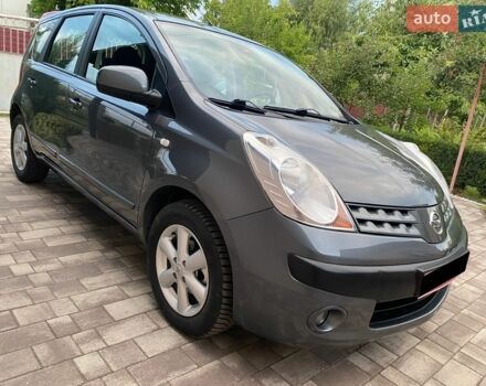 Серый Ниссан Ноут, объемом двигателя 1.6 л и пробегом 182 тыс. км за 6290 $, фото 1 на Automoto.ua