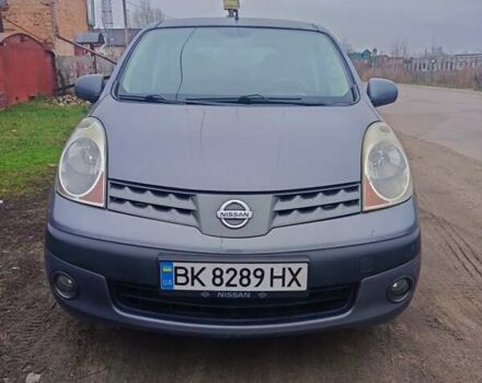 Серый Ниссан Ноут, объемом двигателя 1.6 л и пробегом 218 тыс. км за 6300 $, фото 1 на Automoto.ua
