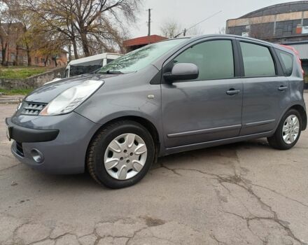 Серый Ниссан Ноут, объемом двигателя 0 л и пробегом 220 тыс. км за 6200 $, фото 1 на Automoto.ua