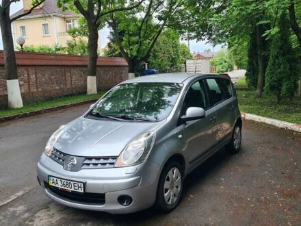 Ниссан Ноут 2007 в Киеве на Automoto.ua Серый Ниссан Ноут, объемом двигателя 1.4 л и пробегом 268 тыс. км за 4400 $, фото 1 на Automoto.ua