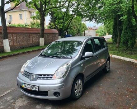 Сірий Ніссан Ноут, об'ємом двигуна 1.4 л та пробігом 268 тис. км за 4400 $, фото 1 на Automoto.ua