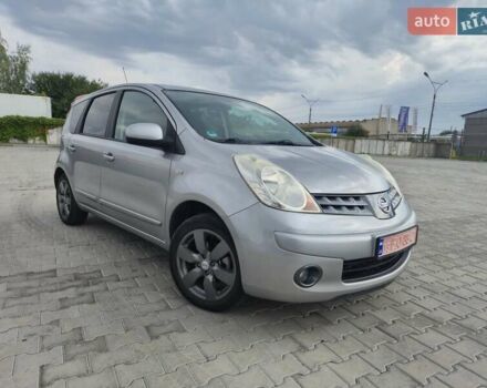 Серый Ниссан Ноут, объемом двигателя 1.6 л и пробегом 230 тыс. км за 5800 $, фото 1 на Automoto.ua