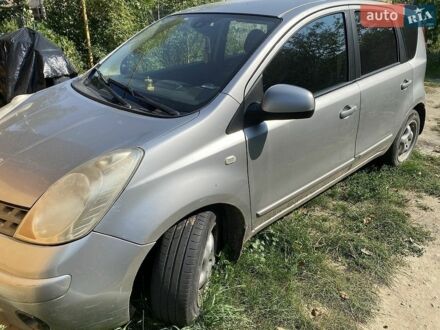 Сірий Ніссан Ноут, об'ємом двигуна 1.6 л та пробігом 230 тис. км за 3695 $, фото 1 на Automoto.ua
