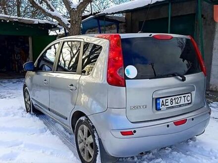 Сірий Ніссан Ноут, об'ємом двигуна 1.4 л та пробігом 256 тис. км за 5000 $, фото 1 на Automoto.ua